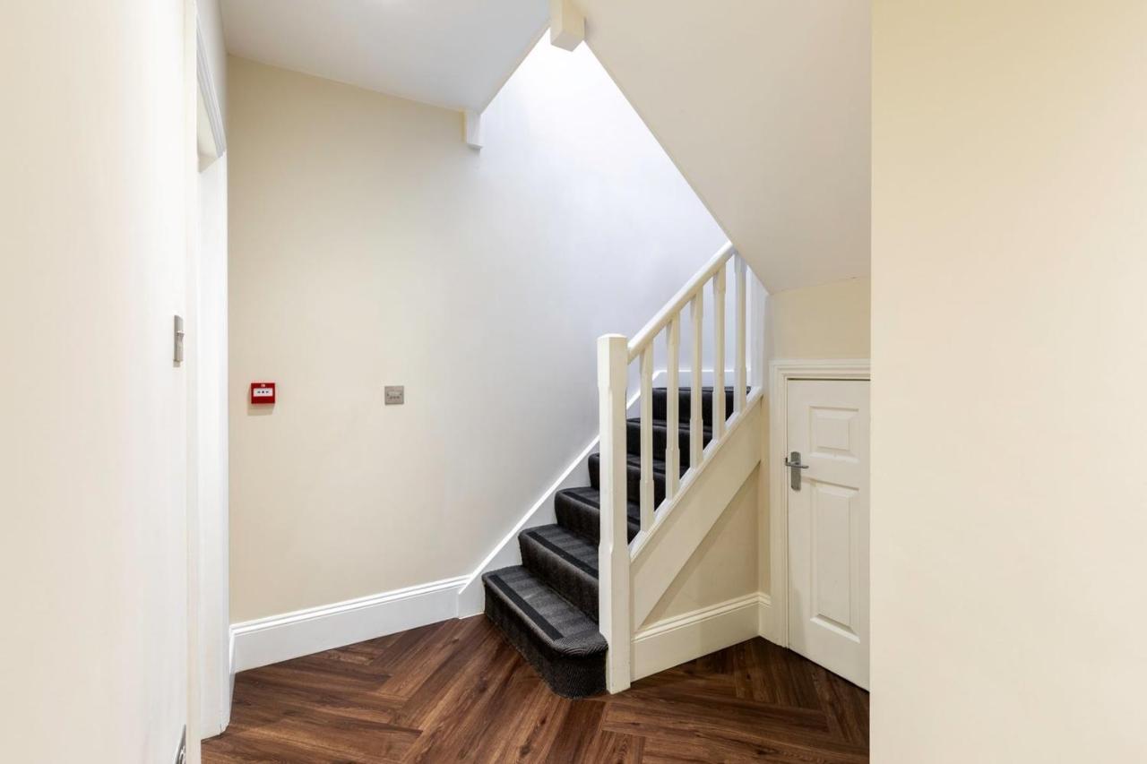 Apartment 2-br For 6 In Covent Garden With Ac London