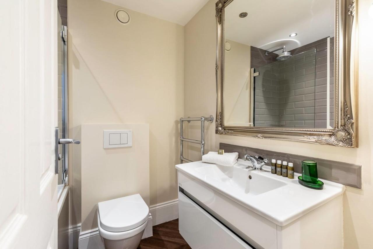 2-br For 6 In Covent Garden With Ac Apartment *